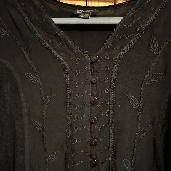 Flower Embroidery Black Blouse - Picture 3 of 6